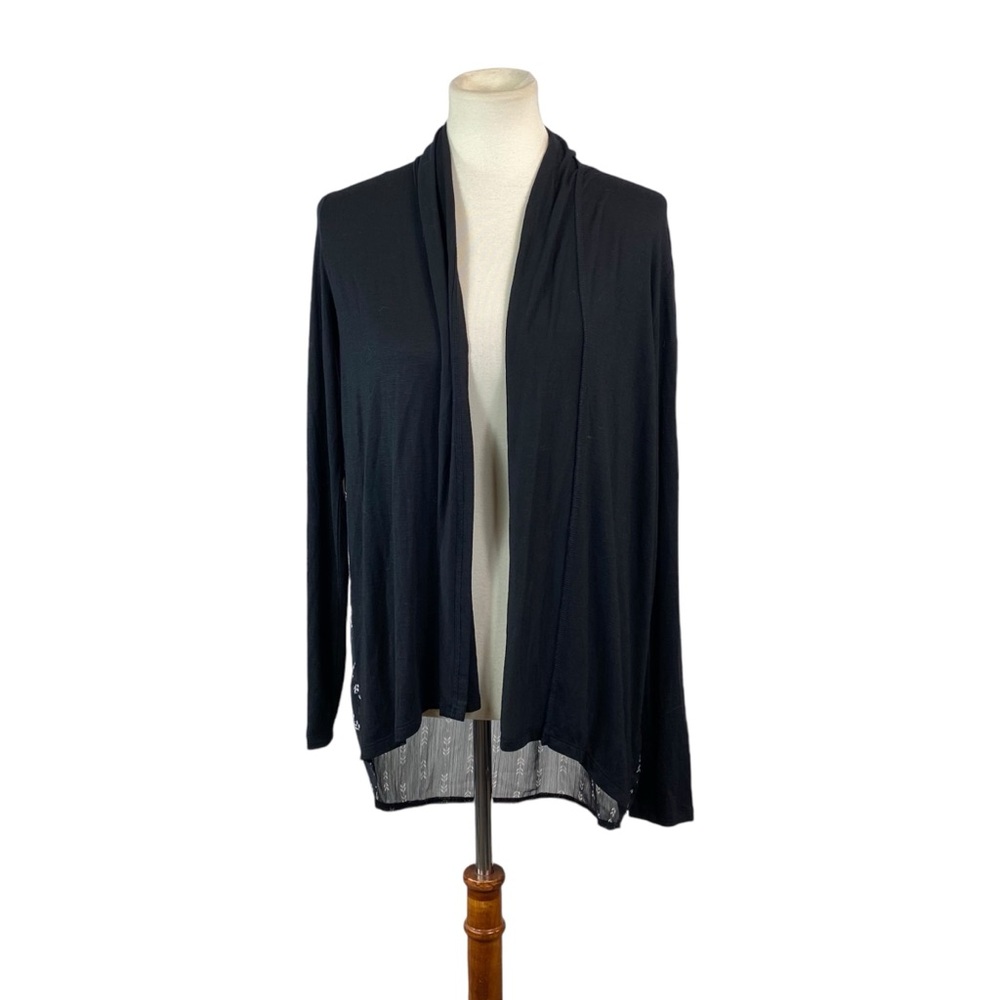 Woman’s Maurices lightweight open front cardigan size M